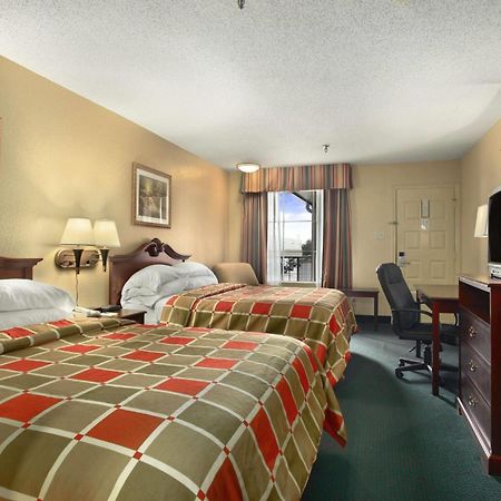 Super 8 By Wyndham New Iberia Motel Екстериор снимка