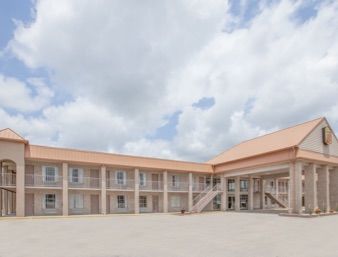 Super 8 By Wyndham New Iberia Motel Екстериор снимка